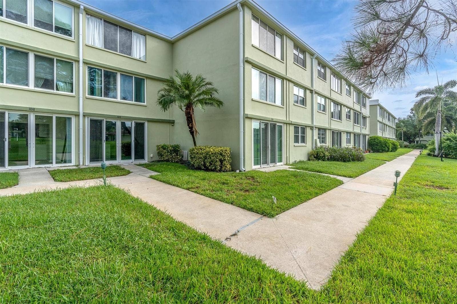 4885 1ST STREET NE, #106, St Petersburg, FL 33703