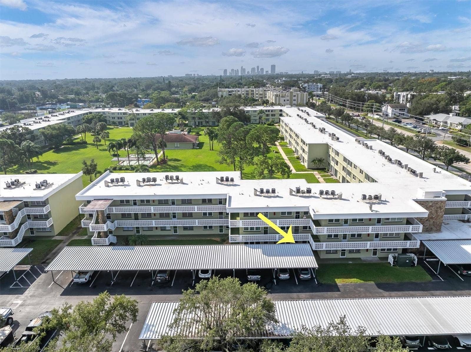4885 1ST STREET NE, #106, St Petersburg, FL 33703