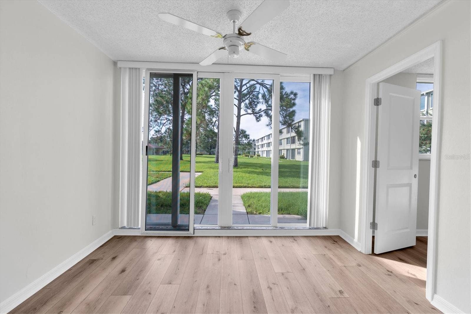 4885 1ST STREET NE, #106, St Petersburg, FL 33703