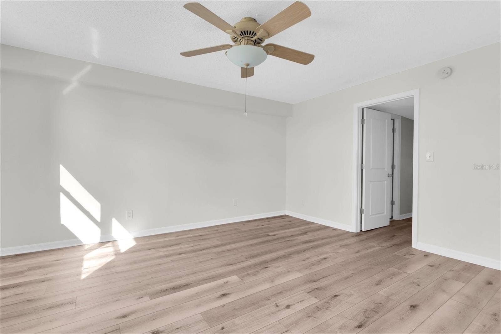4885 1ST STREET NE, #106, St Petersburg, FL 33703
