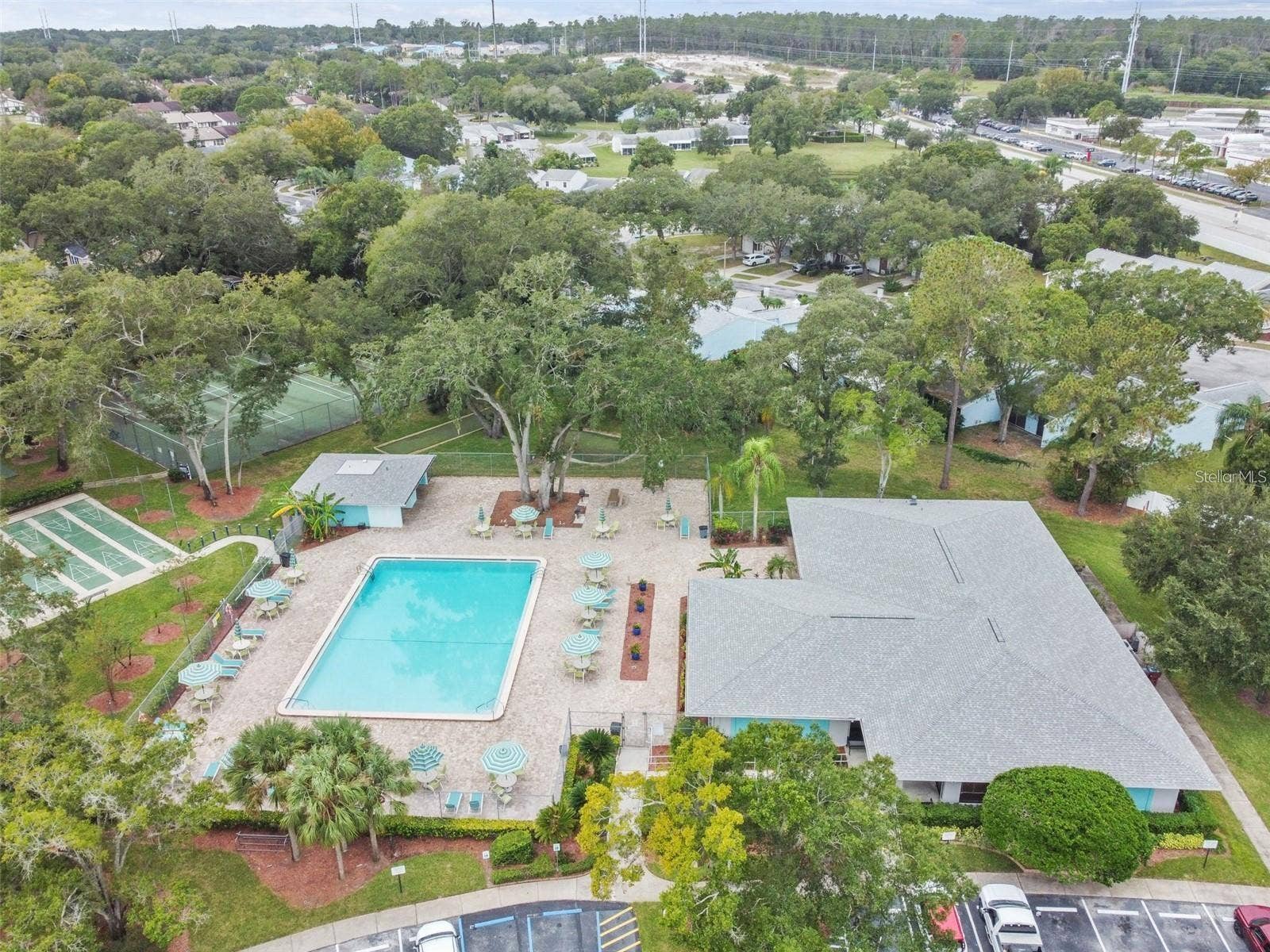 3335 FOX HUNT DRIVE, Palm Harbor, FL 34683