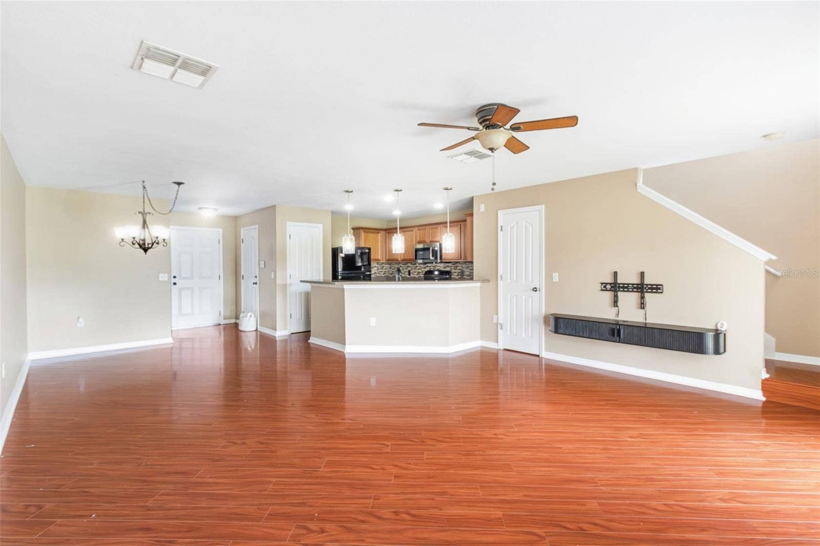10851 KENSINGTON PARK AVENUE, Riverview, FL 33578 10851 KENSINGTON PARK AVENUE, Riverview, FL 33578