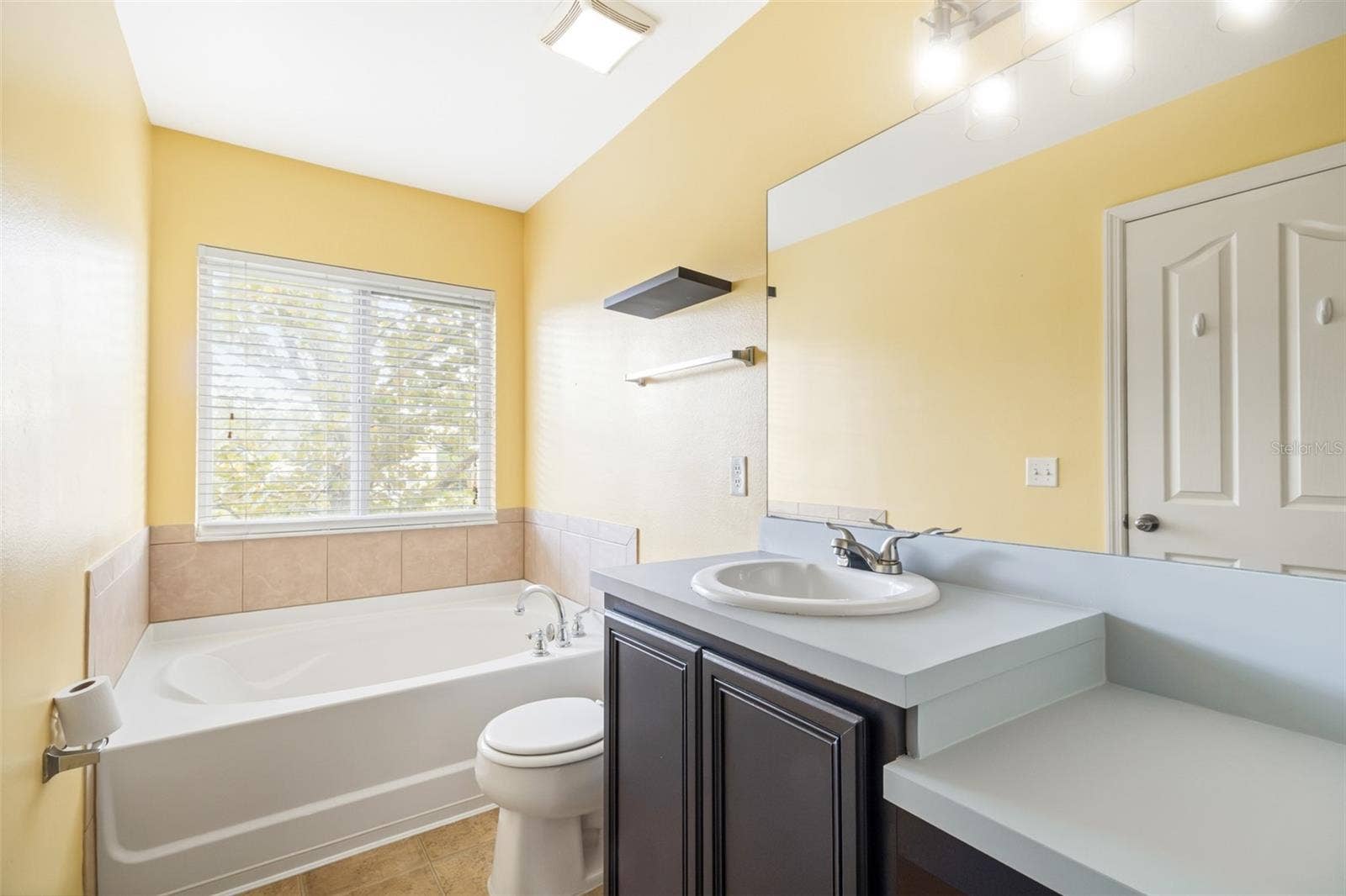 10851 KENSINGTON PARK AVENUE, Riverview, FL 33578 10851 KENSINGTON PARK AVENUE, Riverview, FL 33578