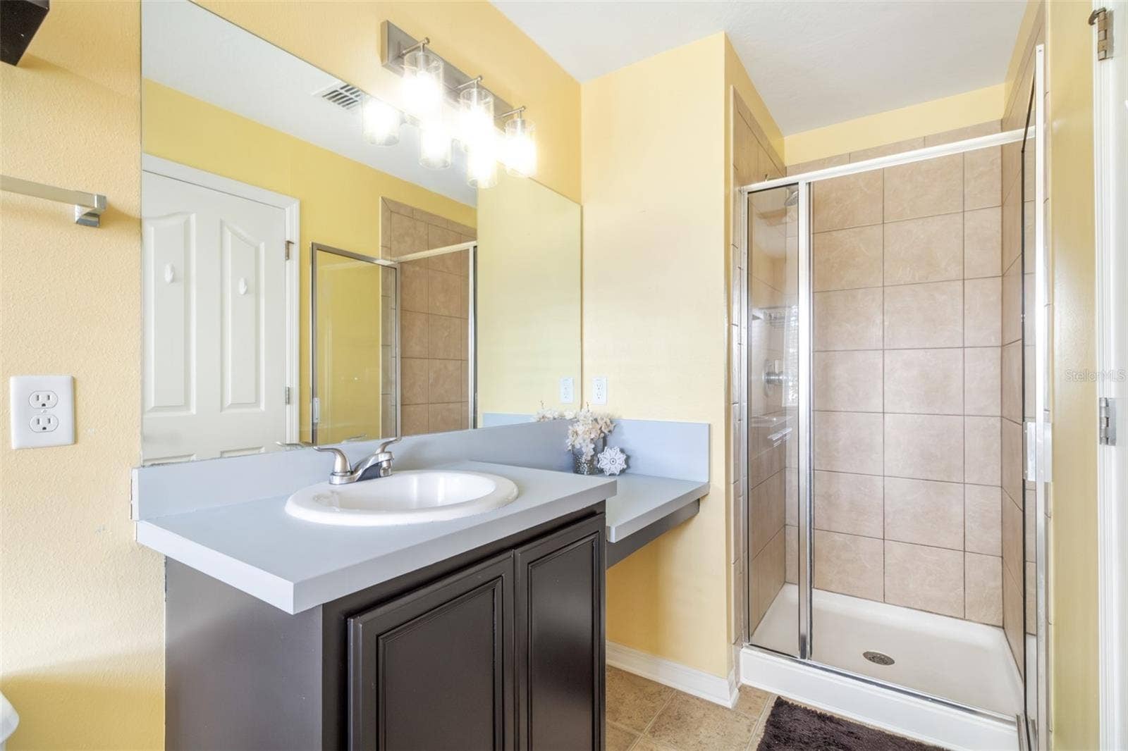 10851 KENSINGTON PARK AVENUE, Riverview, FL 33578 10851 KENSINGTON PARK AVENUE, Riverview, FL 33578