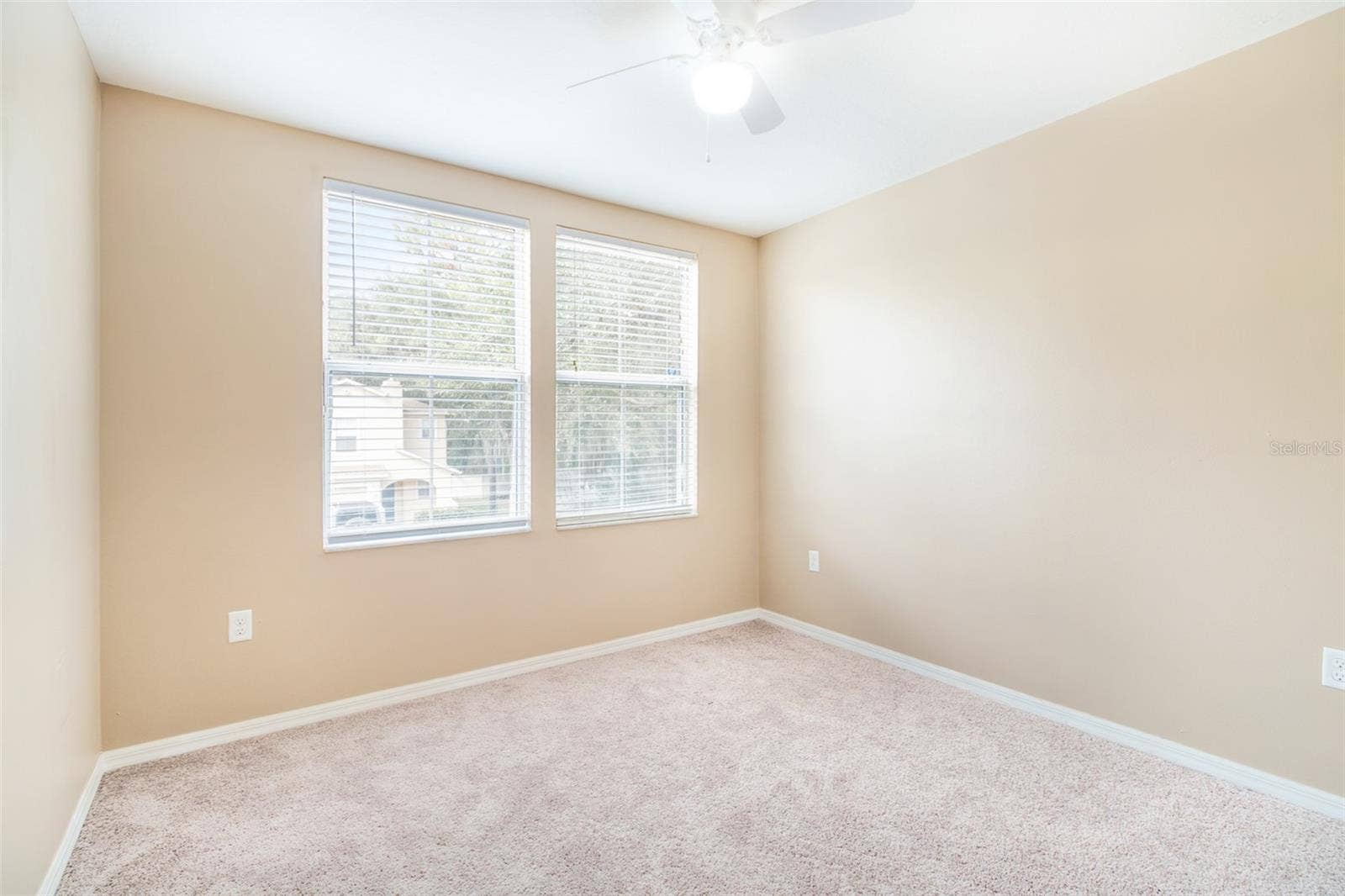 10851 KENSINGTON PARK AVENUE, Riverview, FL 33578 10851 KENSINGTON PARK AVENUE, Riverview, FL 33578