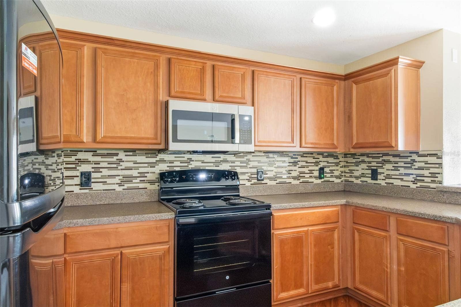 10851 KENSINGTON PARK AVENUE, Riverview, FL 33578 10851 KENSINGTON PARK AVENUE, Riverview, FL 33578