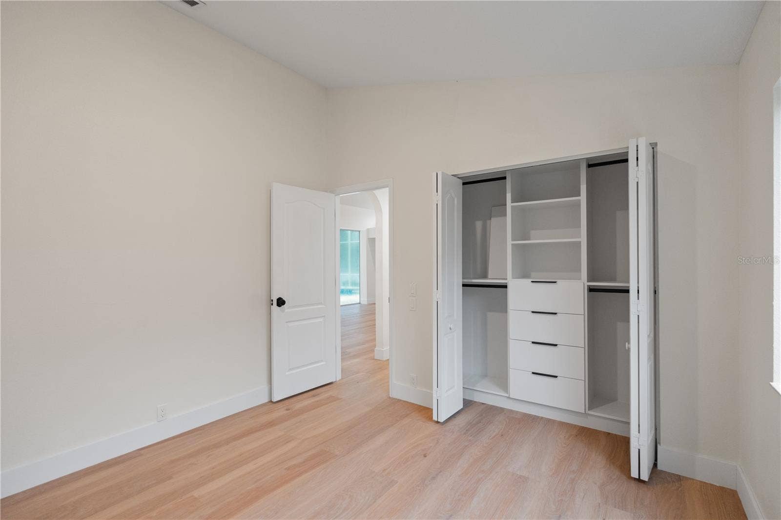 4730 WRENTHAM PLACE, Palm Harbor, FL 34685 Complete with custom built-ins