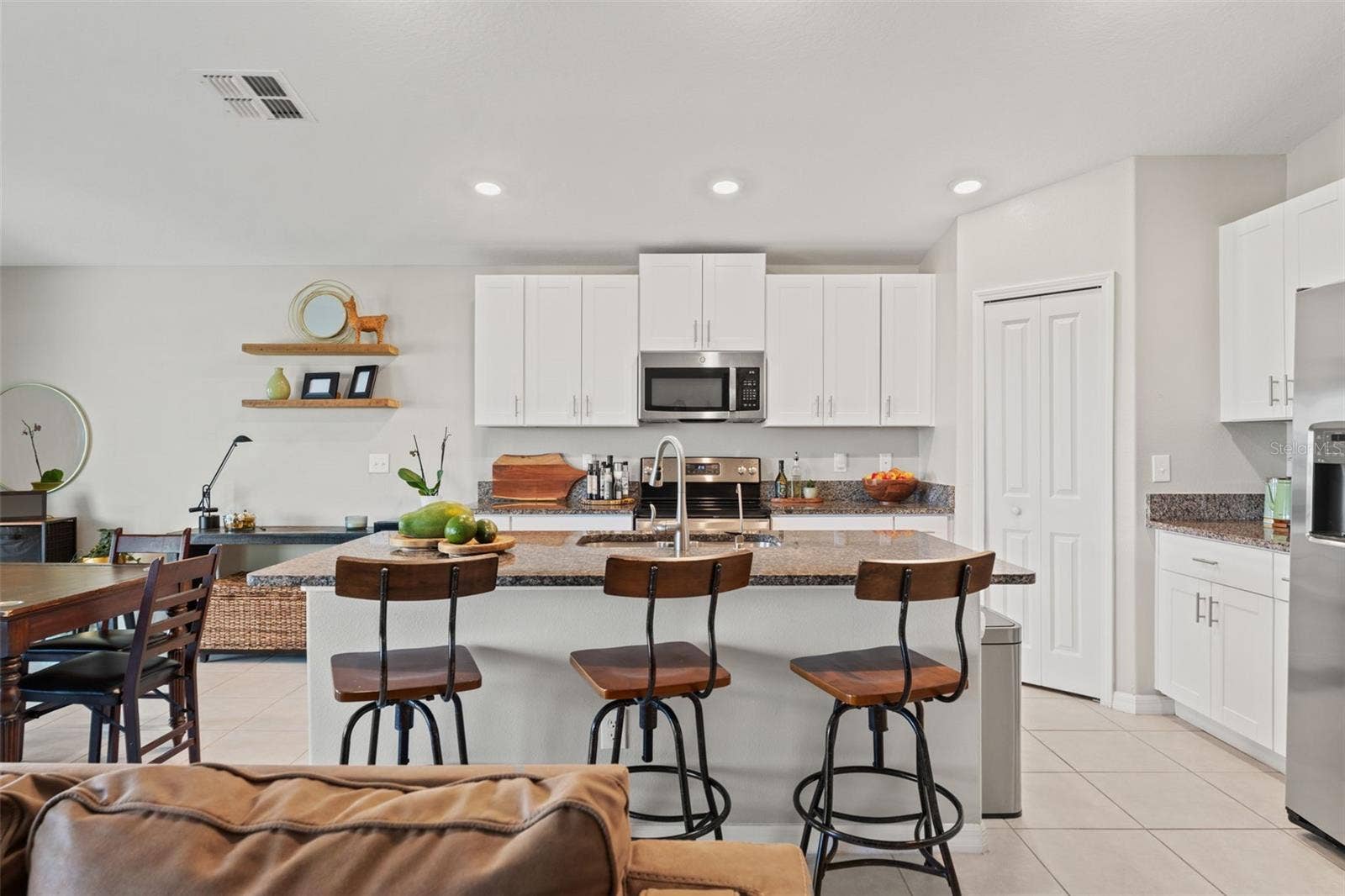31713 SUN KETTLE LOOP, Wesley Chapel, FL 33545 31713 SUN KETTLE LOOP, Wesley Chapel, FL 33545