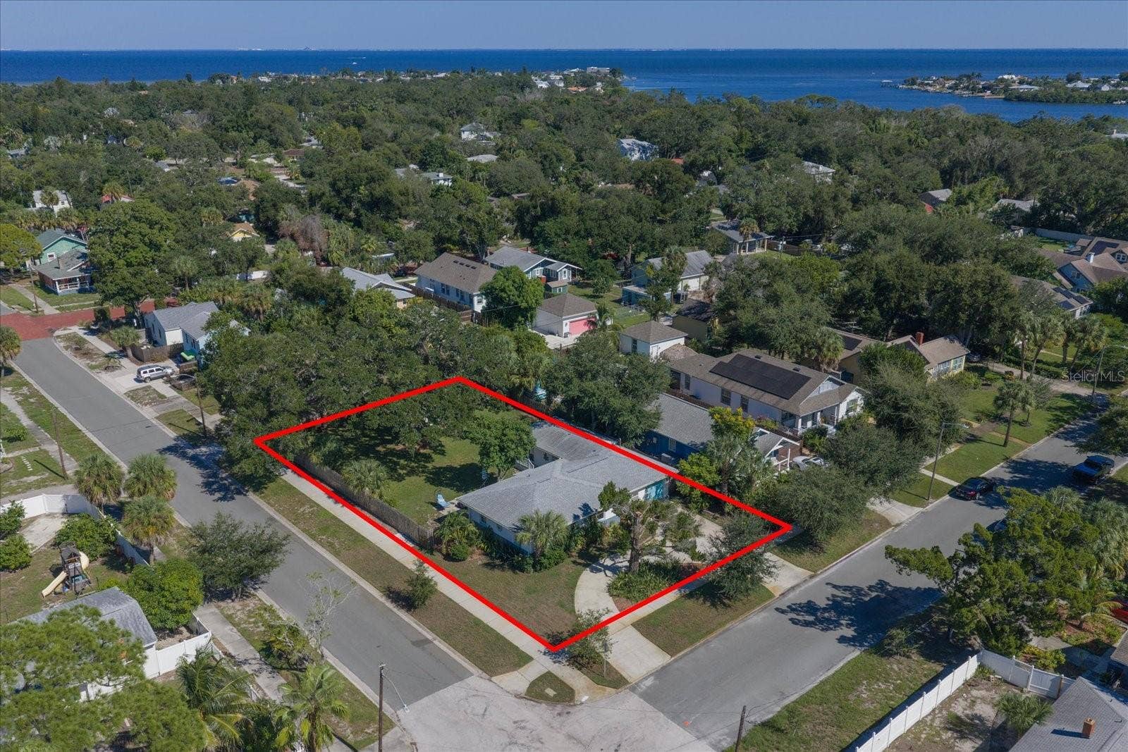 2534 BAYSIDE DRIVE S, St Petersburg, FL 33705