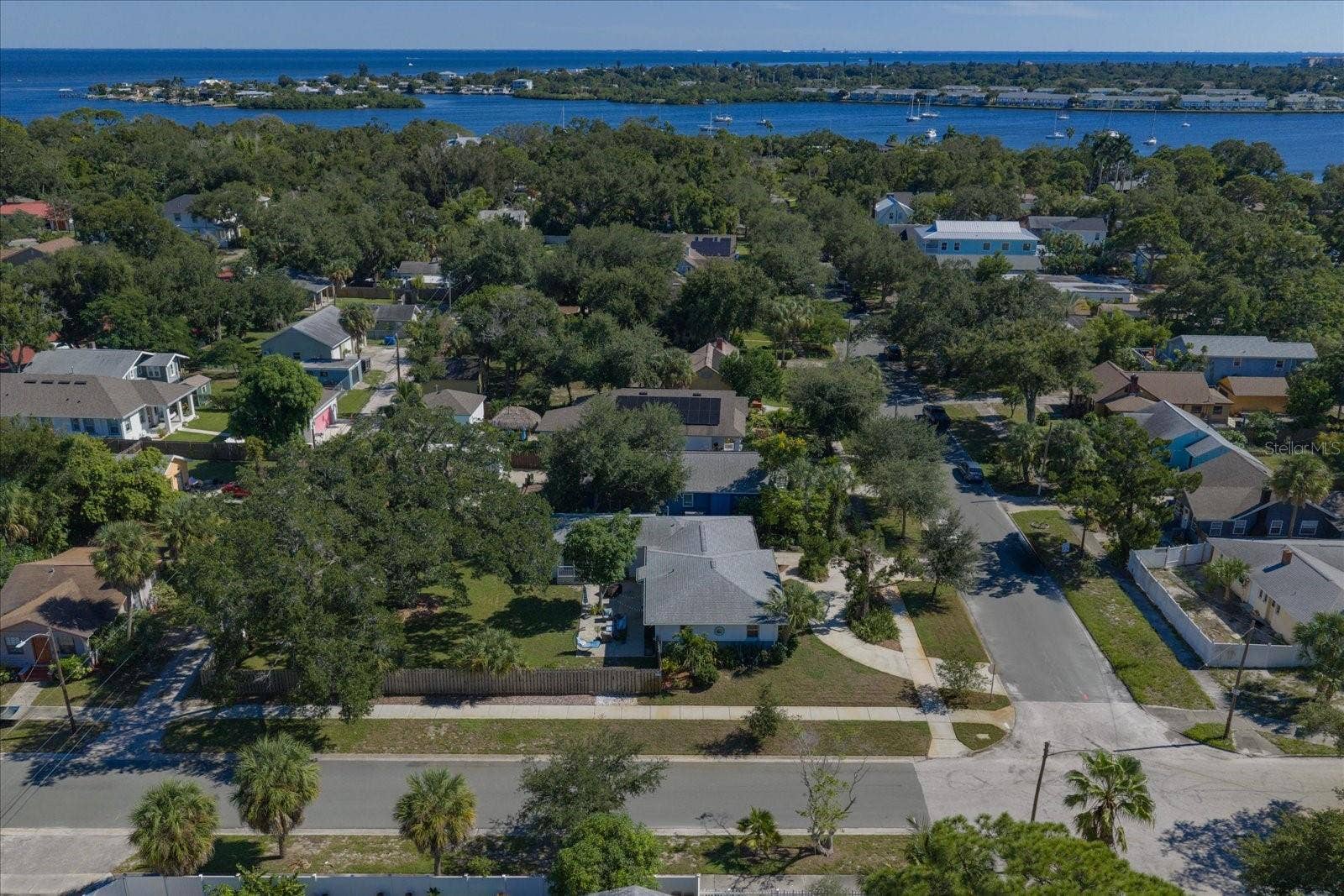 2534 BAYSIDE DRIVE S, St Petersburg, FL 33705