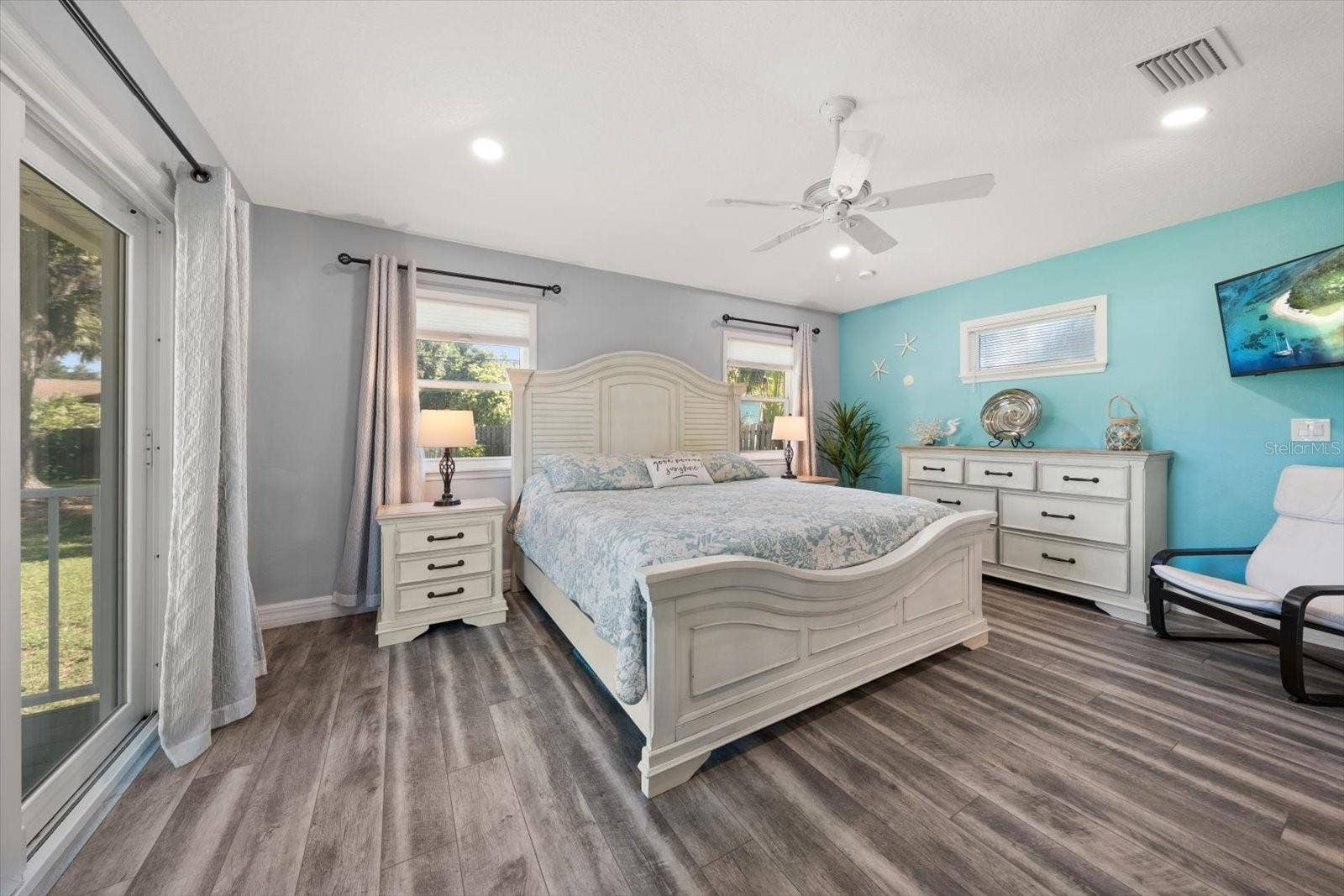 2534 BAYSIDE DRIVE S, St Petersburg, FL 33705