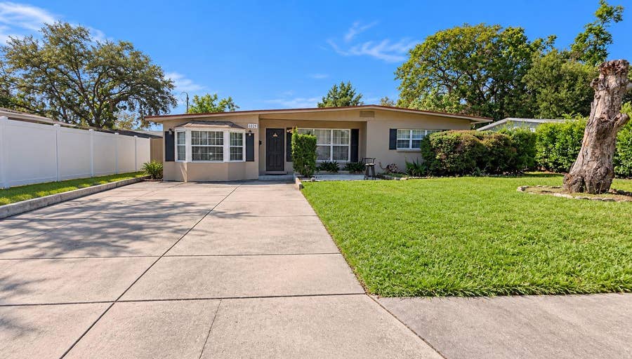 Property photo for 1825 HEATHER AVE, Tampa, FL