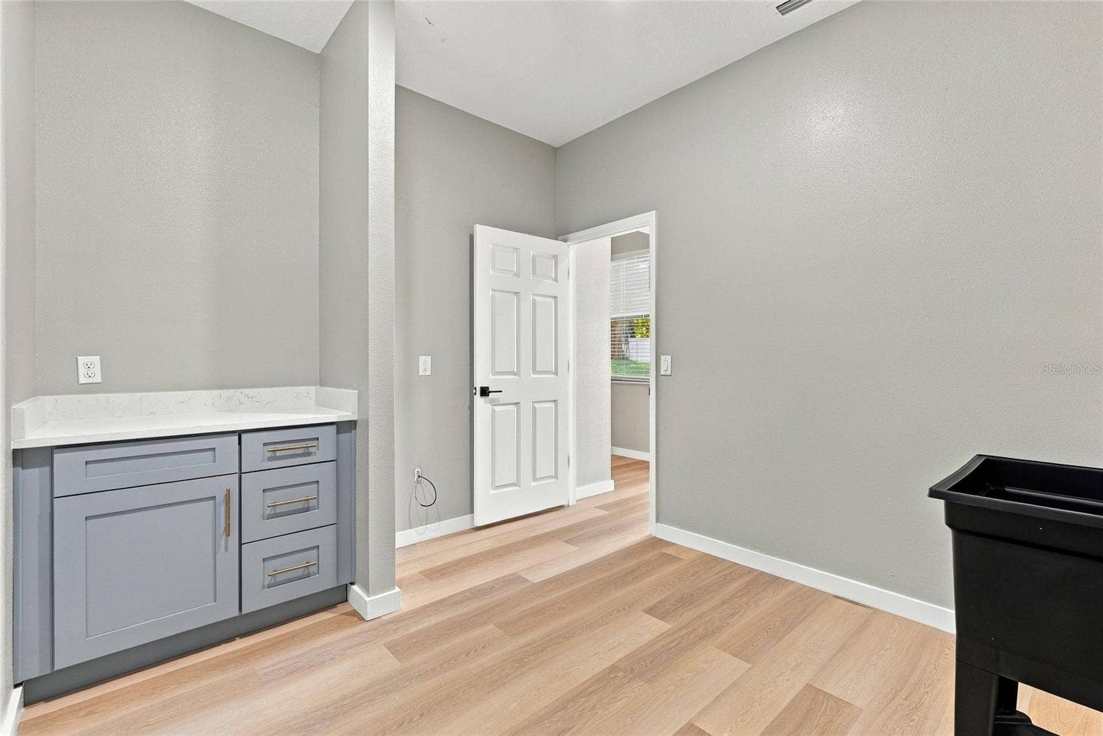 1306 GARDEN STONE LANE, Brandon, FL 33510 Indoor Laundry