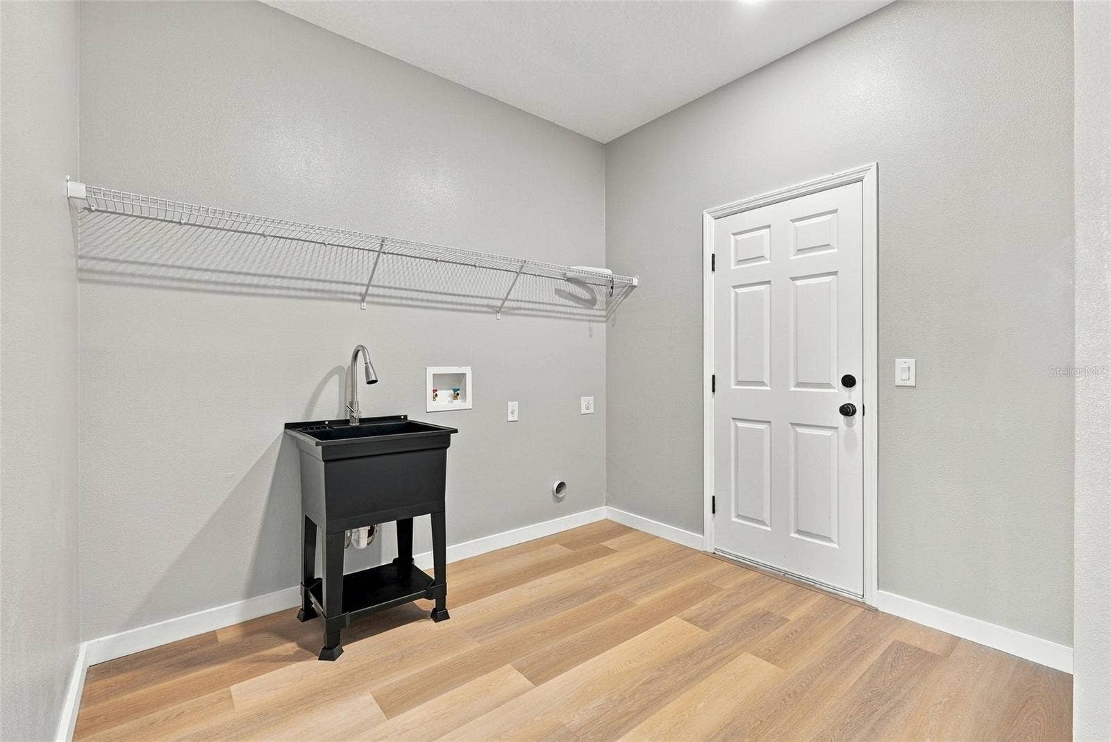 1306 GARDEN STONE LANE, Brandon, FL 33510 Indoor Laundry