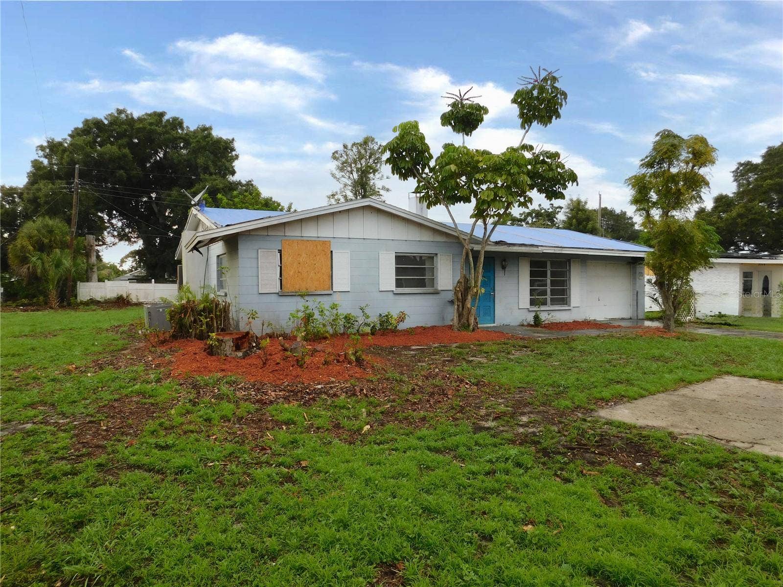 3724 LALANI BOULEVARD, Sarasota, FL 34232 3724 LALANI BOULEVARD, Sarasota, FL 34232