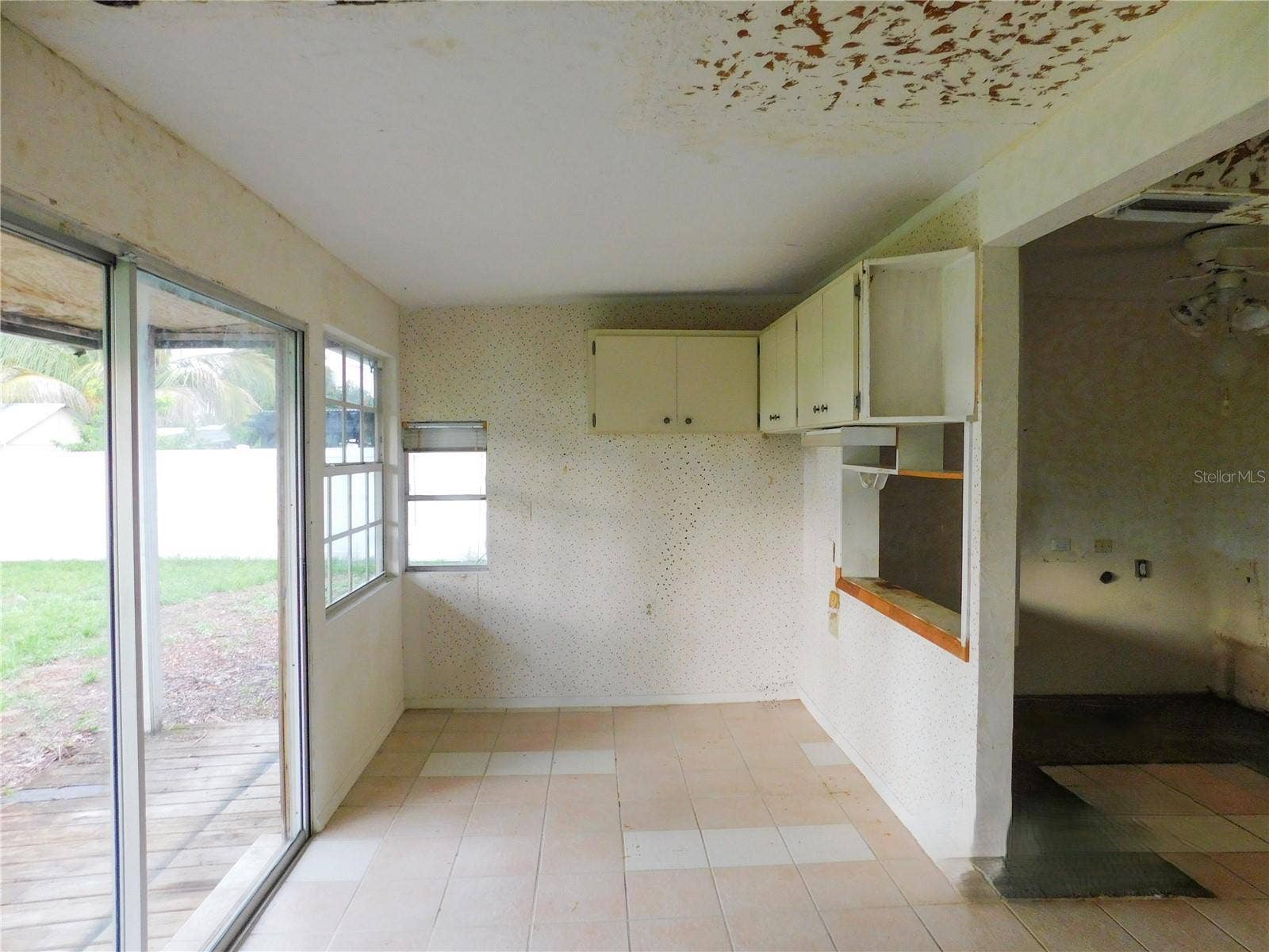 3724 LALANI BOULEVARD, Sarasota, FL 34232 3724 LALANI BOULEVARD, Sarasota, FL 34232