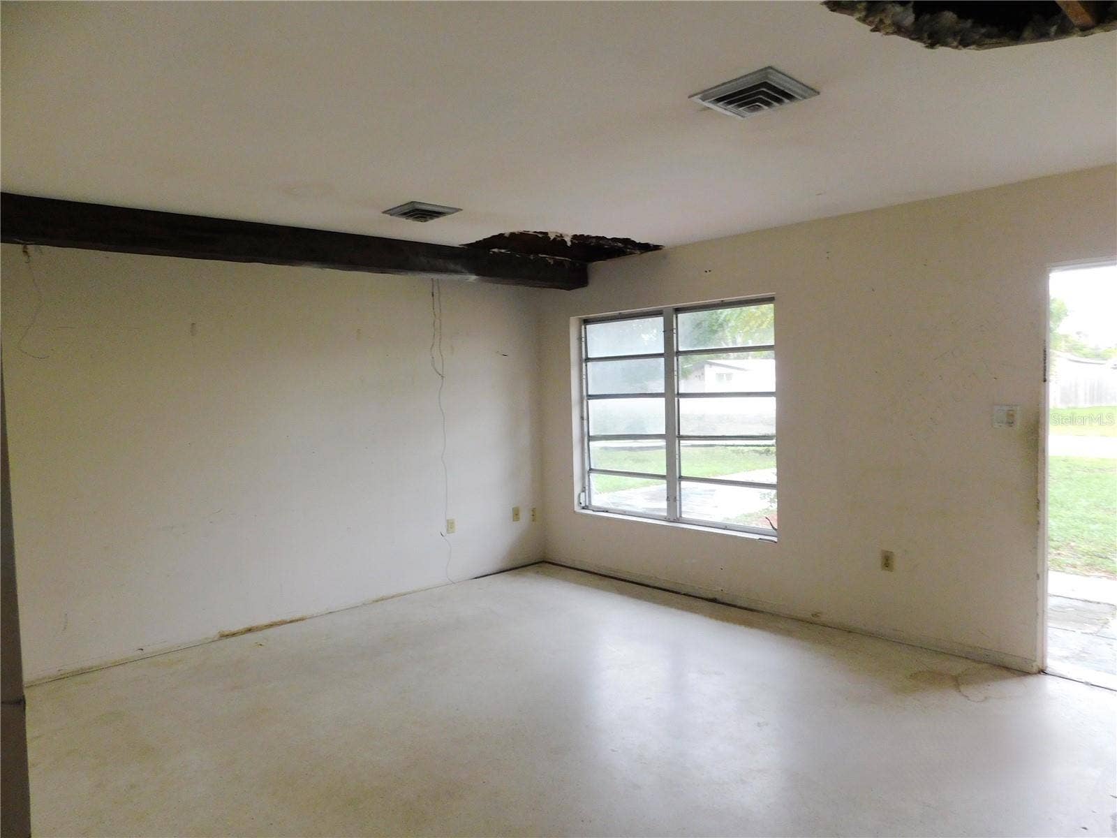 3724 LALANI BOULEVARD, Sarasota, FL 34232 3724 LALANI BOULEVARD, Sarasota, FL 34232