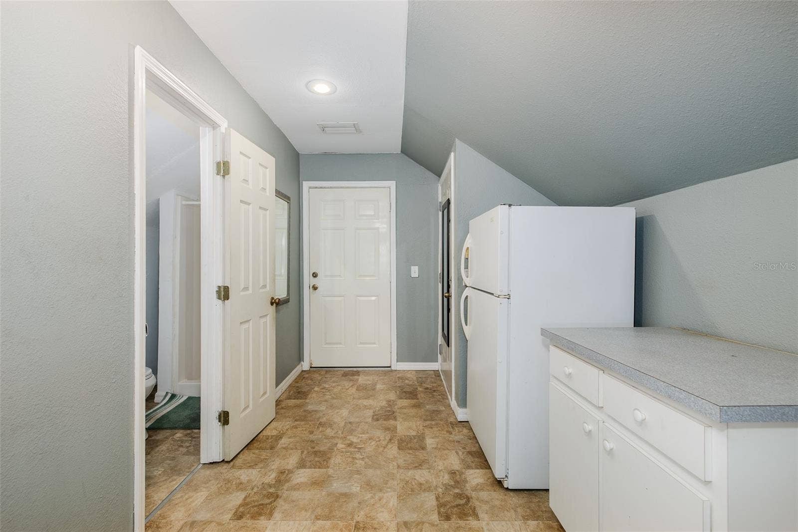 31524 CROSS CREEK LANE, Wesley Chapel, FL 33543 In law studio apartment