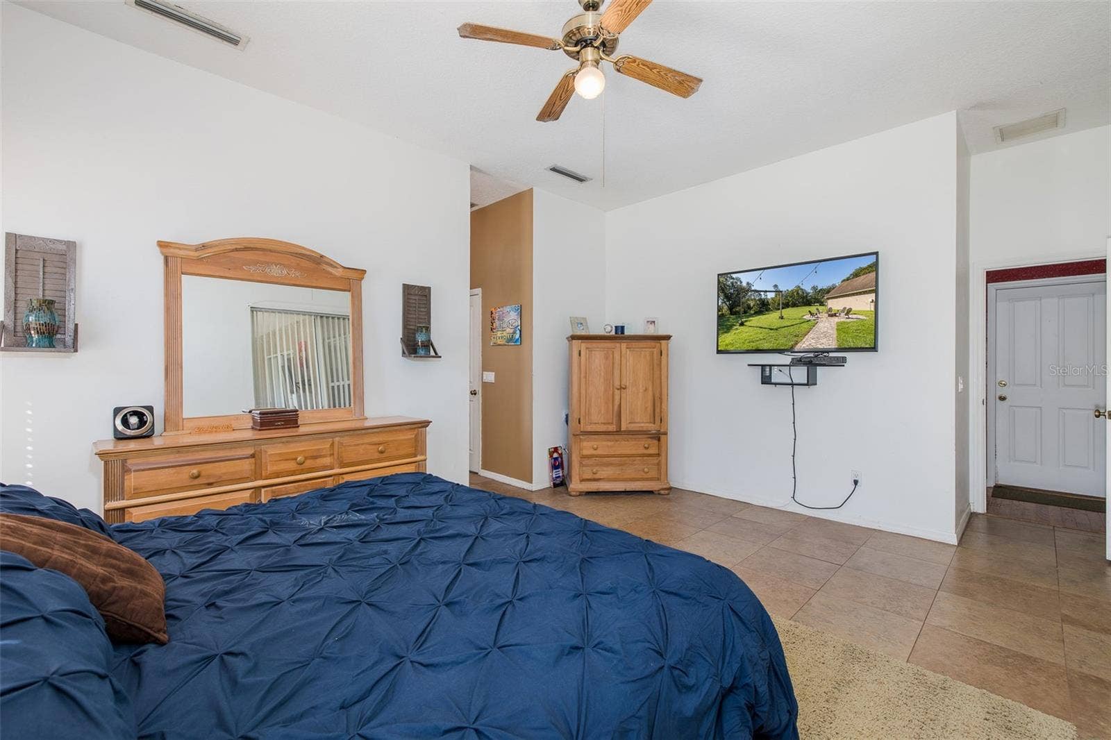 31524 CROSS CREEK LANE, Wesley Chapel, FL 33543 Primary suite