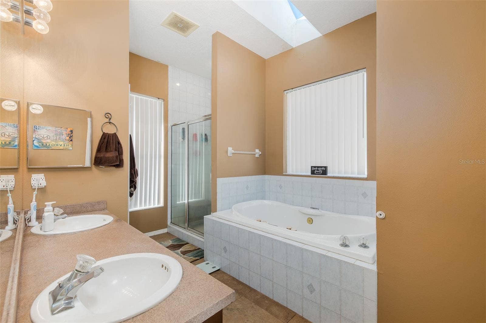 31524 CROSS CREEK LANE, Wesley Chapel, FL 33543 Primary en-suite bath