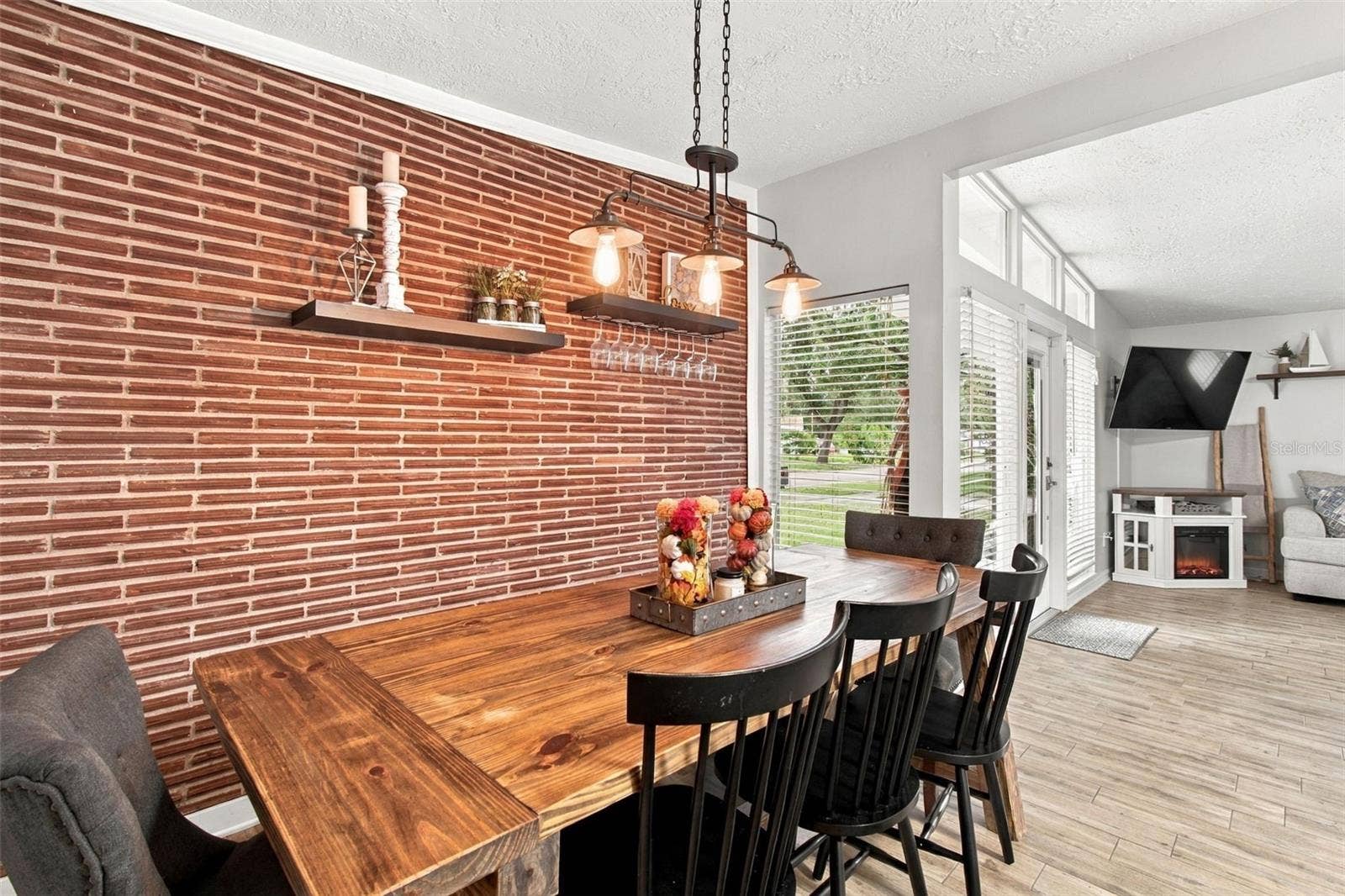 3306 NAKORA DRIVE, Tampa, FL 33618 Dining Area