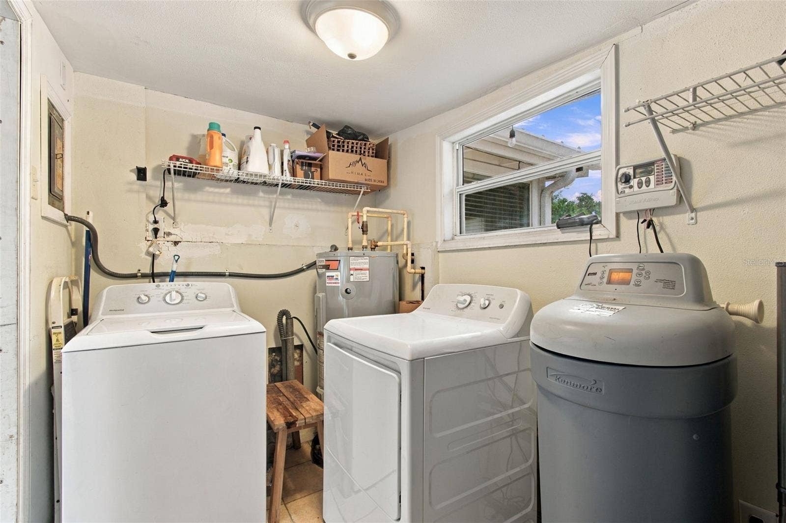 3306 NAKORA DRIVE, Tampa, FL 33618 Laundry Room