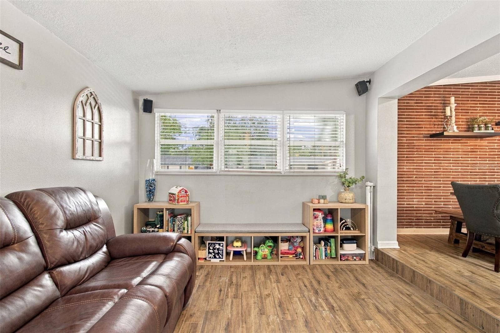 3306 NAKORA DRIVE, Tampa, FL 33618 Family Room