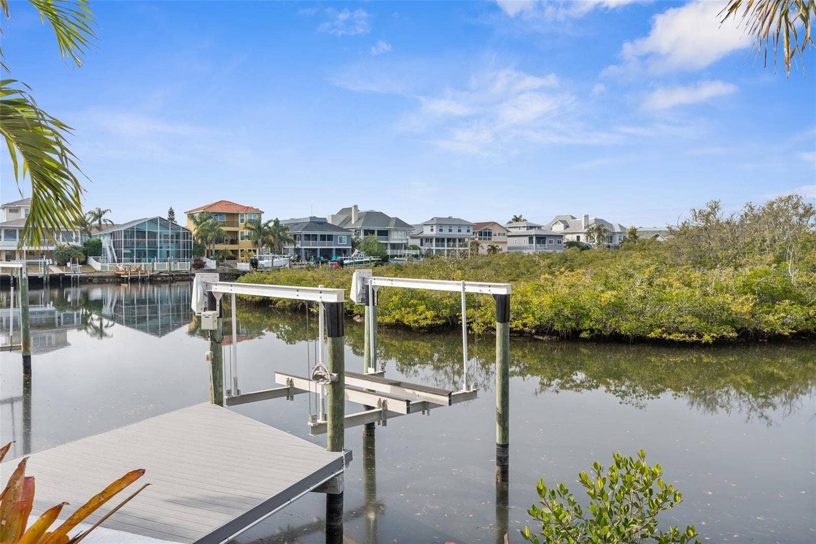 6029 BAYWAY COURT, New Port Richey, FL 34652 Dock - 8000lbs with lift
