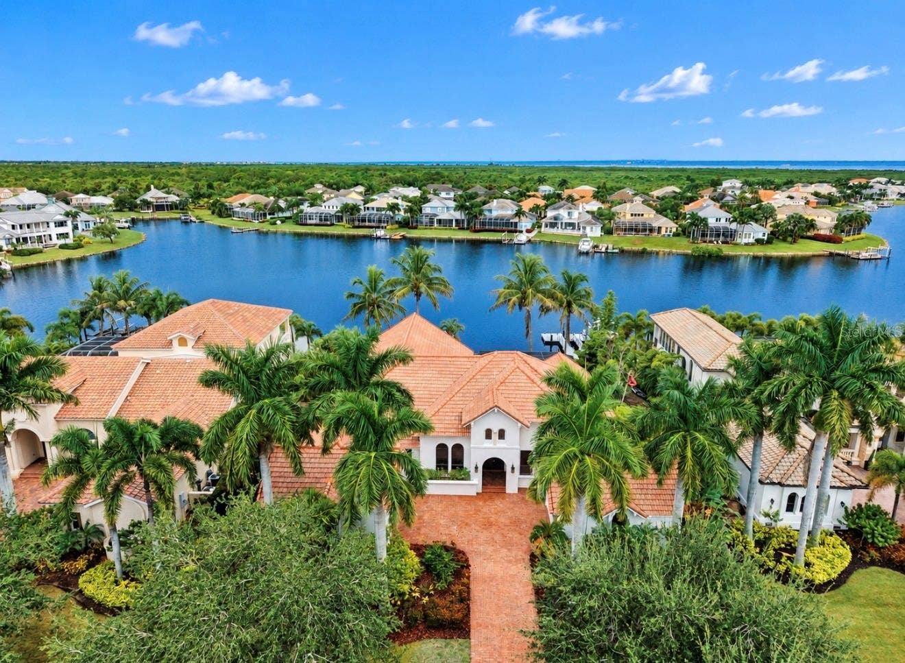 5408 TYBEE ISLAND DRIVE, Apollo Beach, FL 33572 5408 TYBEE ISLAND DRIVE, Apollo Beach, FL 33572