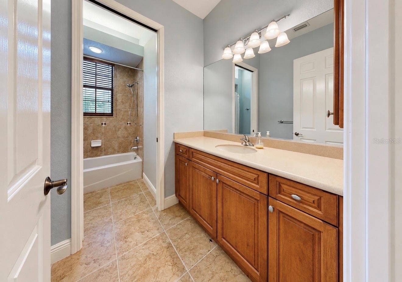 5408 TYBEE ISLAND DRIVE, Apollo Beach, FL 33572 5408 TYBEE ISLAND DRIVE, Apollo Beach, FL 33572