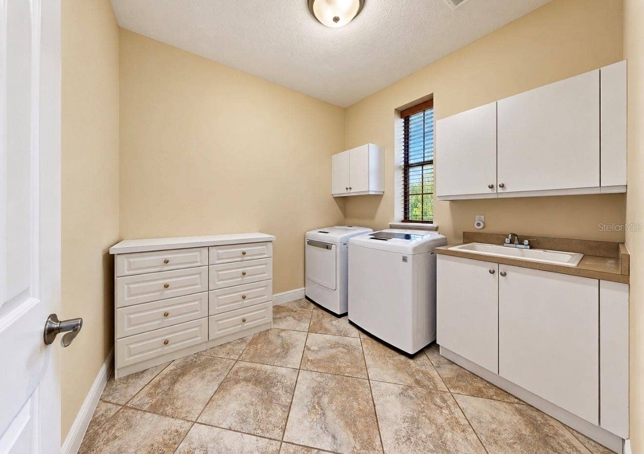 5408 TYBEE ISLAND DRIVE, Apollo Beach, FL 33572 5408 TYBEE ISLAND DRIVE, Apollo Beach, FL 33572