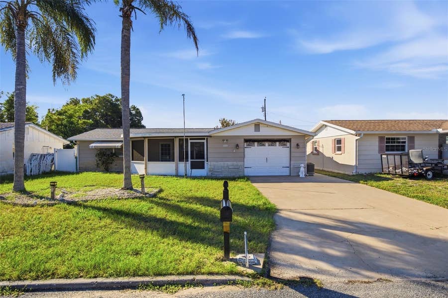 Property photo for 4030 CLUSTER DRIVE, Holiday, FL
