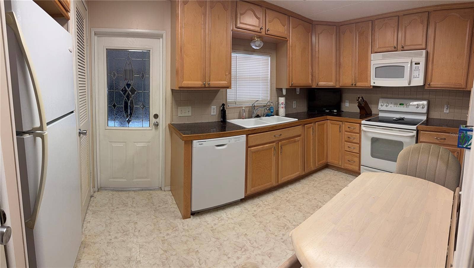 3301 2ND ST BOULEVARD, #261, Dunedin, FL 34698 Kitchen