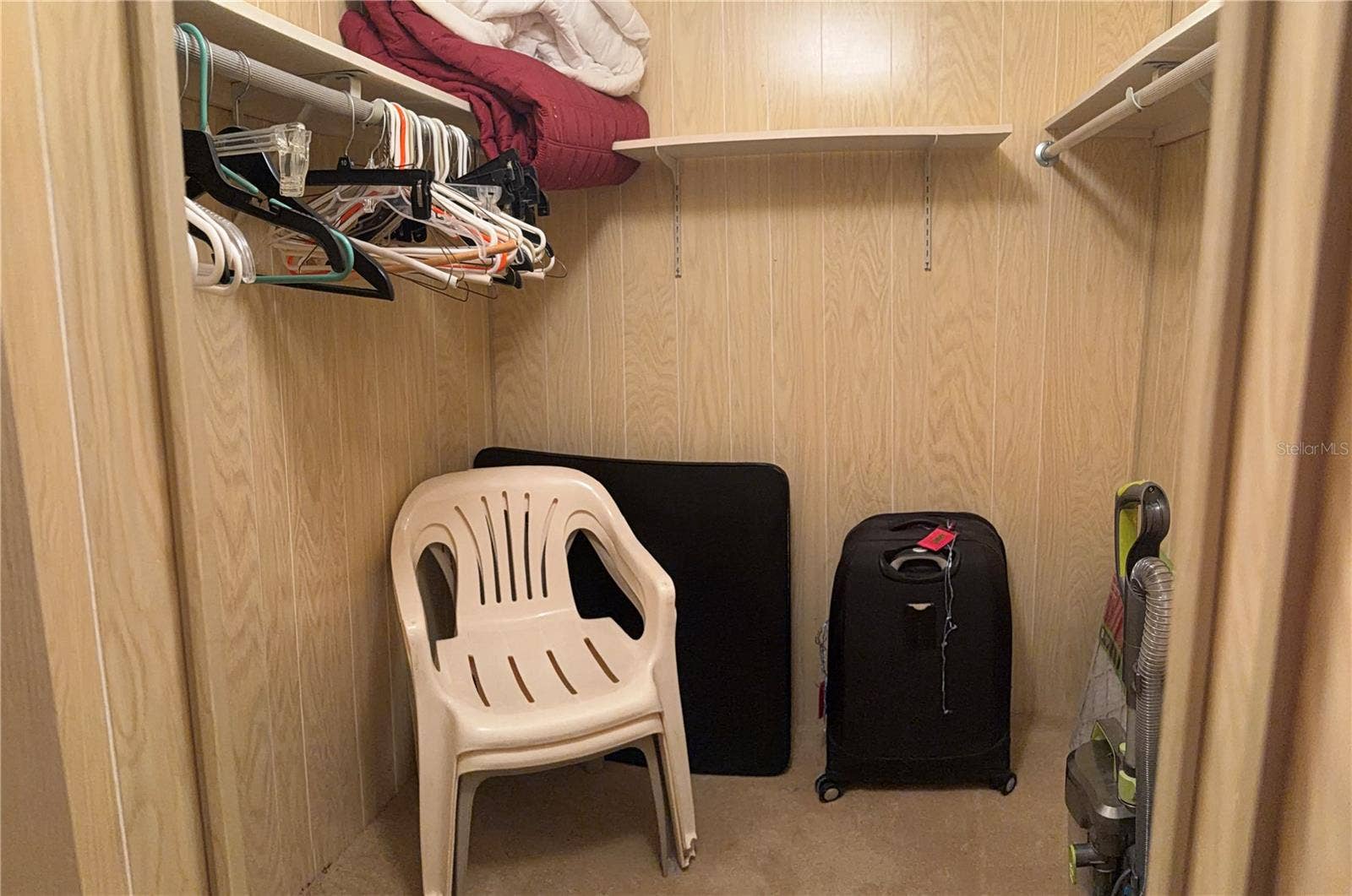 3301 2ND ST BOULEVARD, #261, Dunedin, FL 34698 Walk in closet