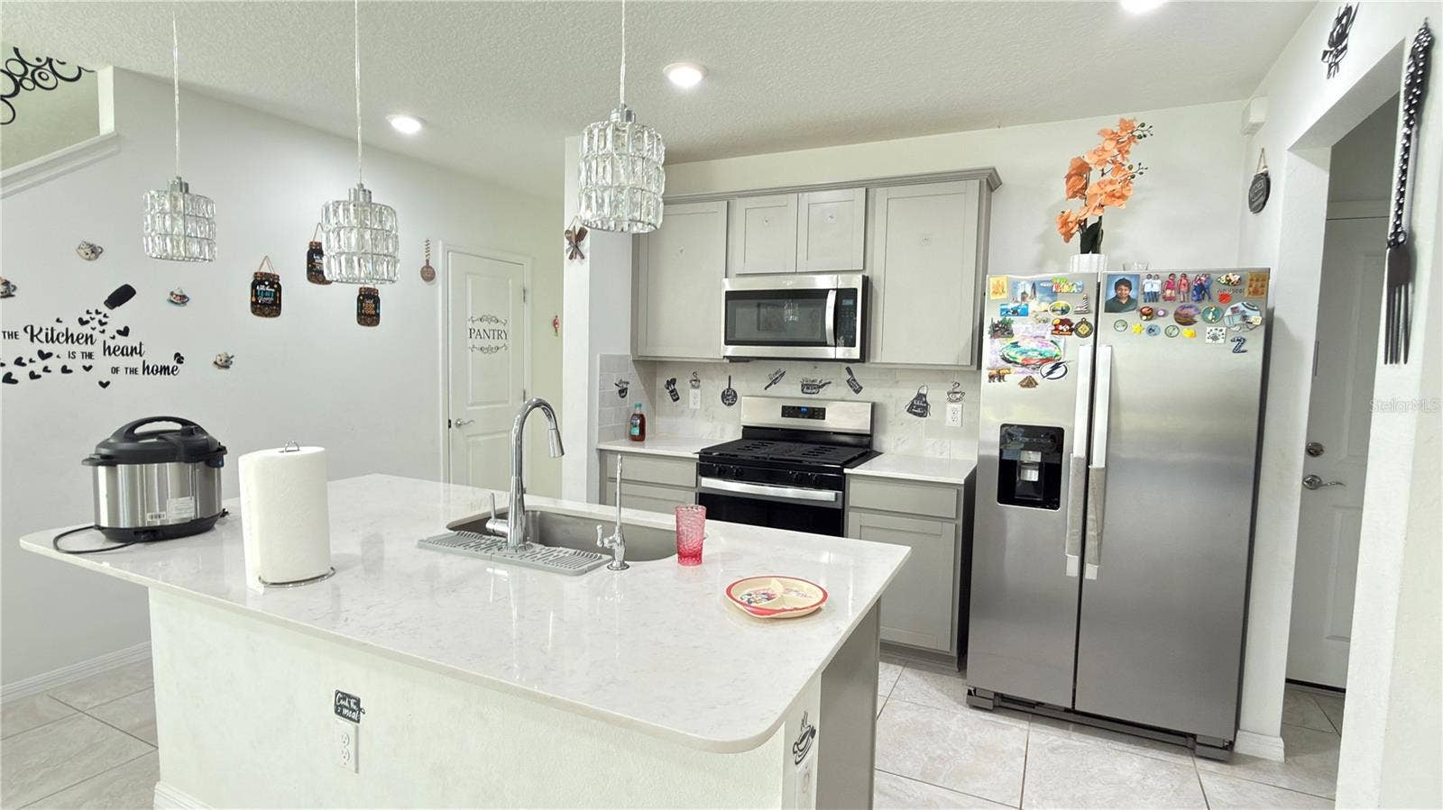 20704 BALSAM HILL ROAD, Land O Lakes, FL 34638 20704 BALSAM HILL ROAD, Land O Lakes, FL 34638