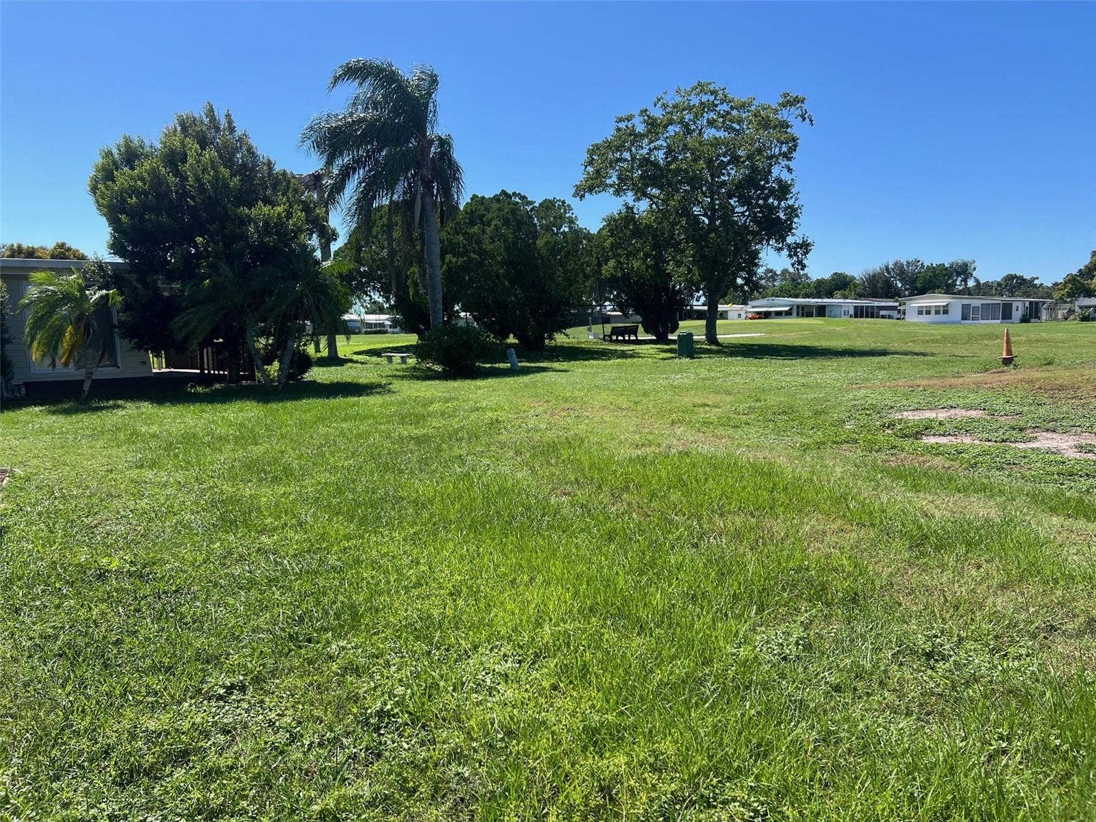 15 THATCH PALM STREET E, Largo, FL 33770