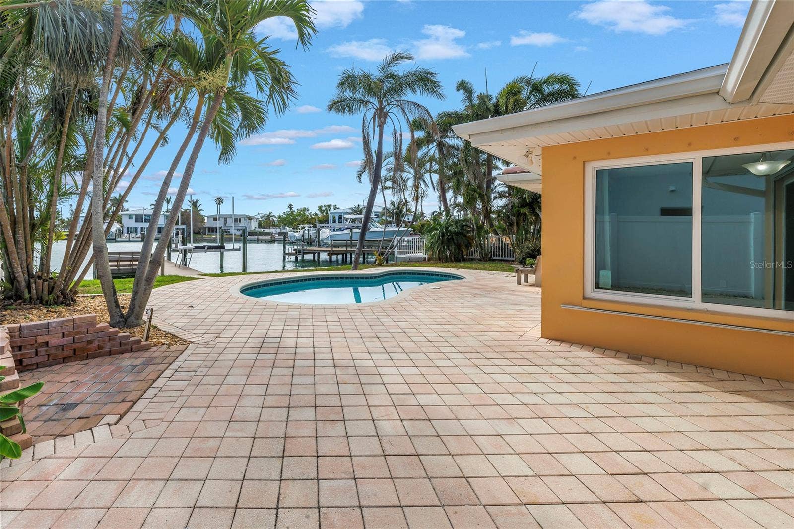 10128 YACHT CLUB DRIVE, Treasure Island, FL 33706 10128 YACHT CLUB DRIVE, Treasure Island, FL 33706