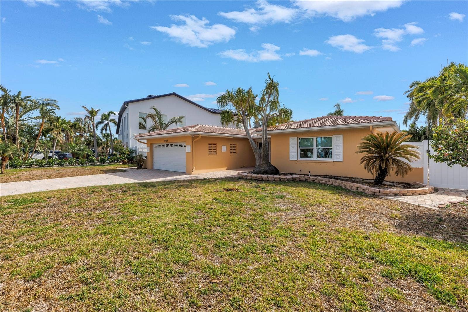 10128 YACHT CLUB DRIVE, Treasure Island, FL 33706 10128 YACHT CLUB DRIVE, Treasure Island, FL 33706