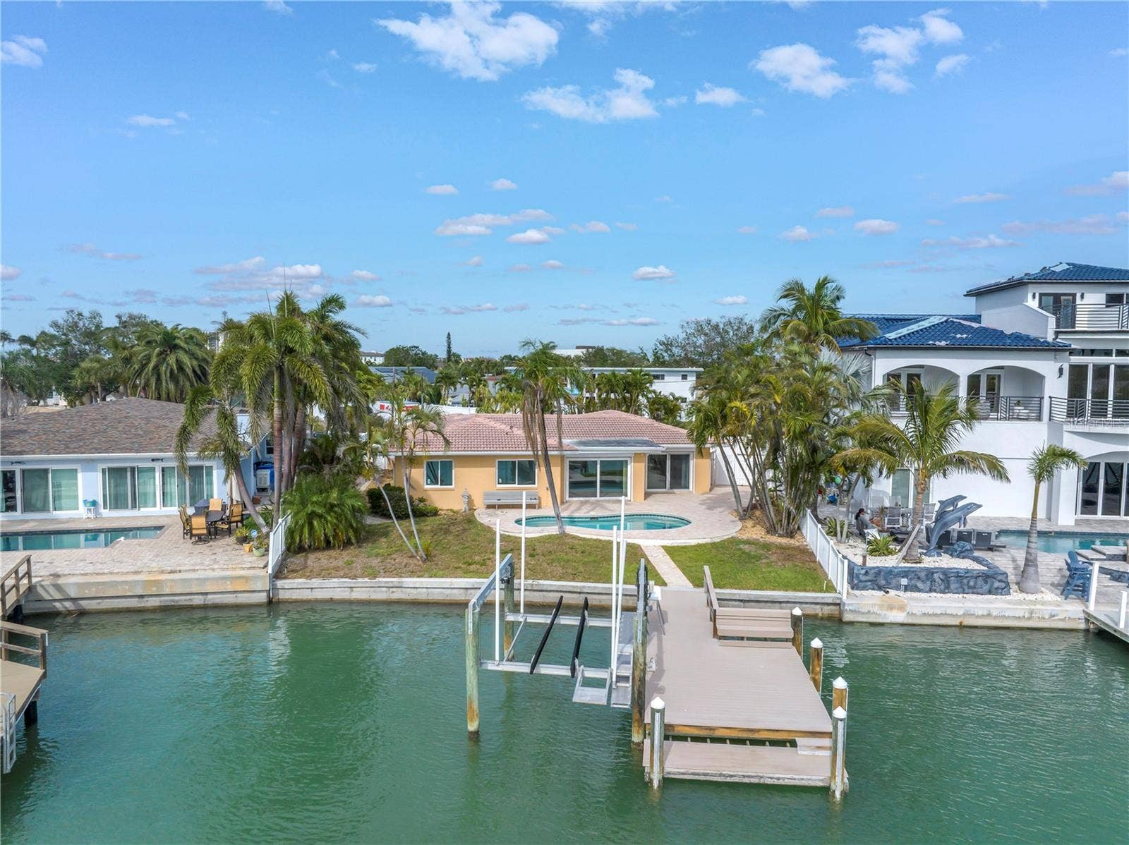 10128 YACHT CLUB DRIVE, Treasure Island, FL 33706 10128 YACHT CLUB DRIVE, Treasure Island, FL 33706
