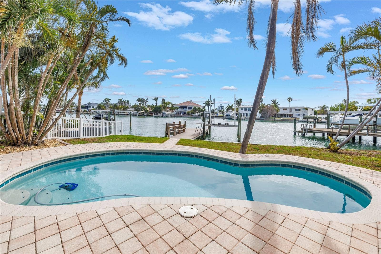 10128 YACHT CLUB DRIVE, Treasure Island, FL 33706 10128 YACHT CLUB DRIVE, Treasure Island, FL 33706