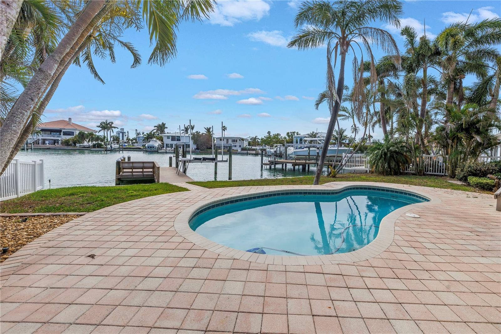10128 YACHT CLUB DRIVE, Treasure Island, FL 33706 10128 YACHT CLUB DRIVE, Treasure Island, FL 33706