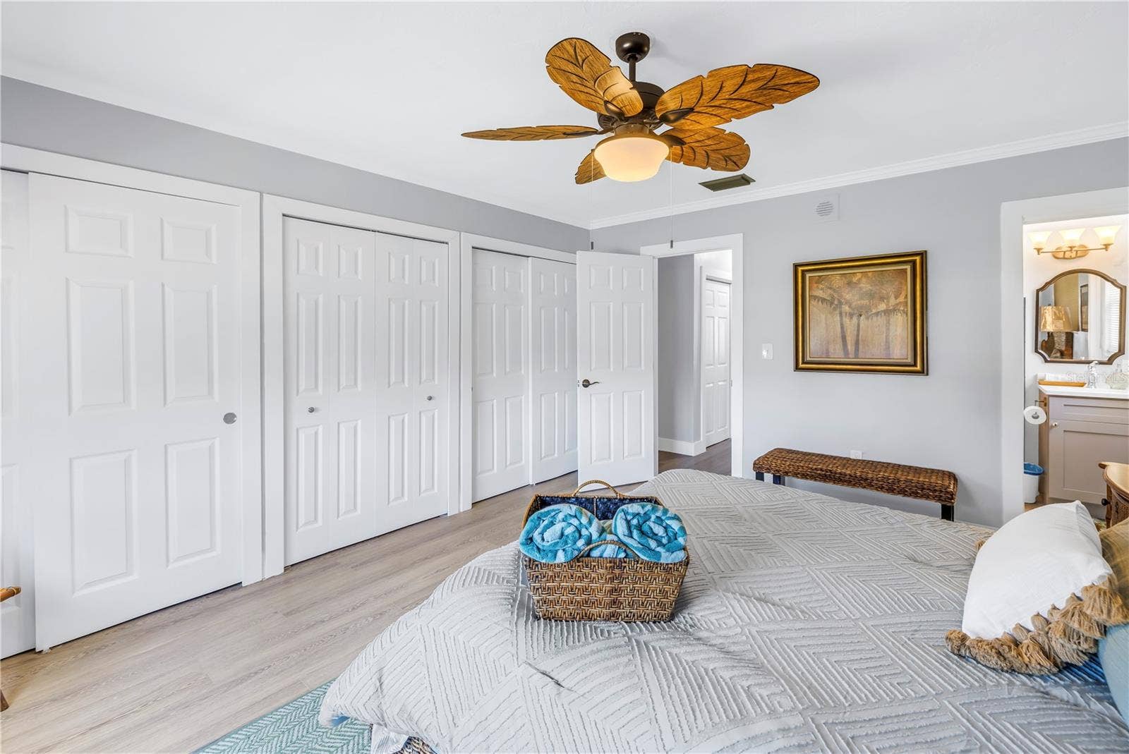 10128 YACHT CLUB DRIVE, Treasure Island, FL 33706 10128 YACHT CLUB DRIVE, Treasure Island, FL 33706
