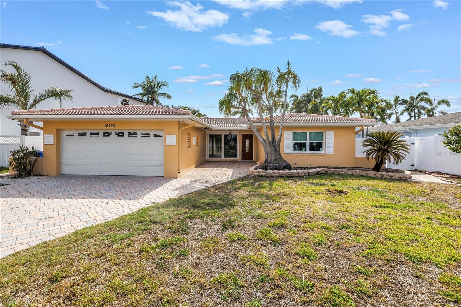 10128 YACHT CLUB DRIVE, Treasure Island, FL 33706 10128 YACHT CLUB DRIVE, Treasure Island, FL 33706