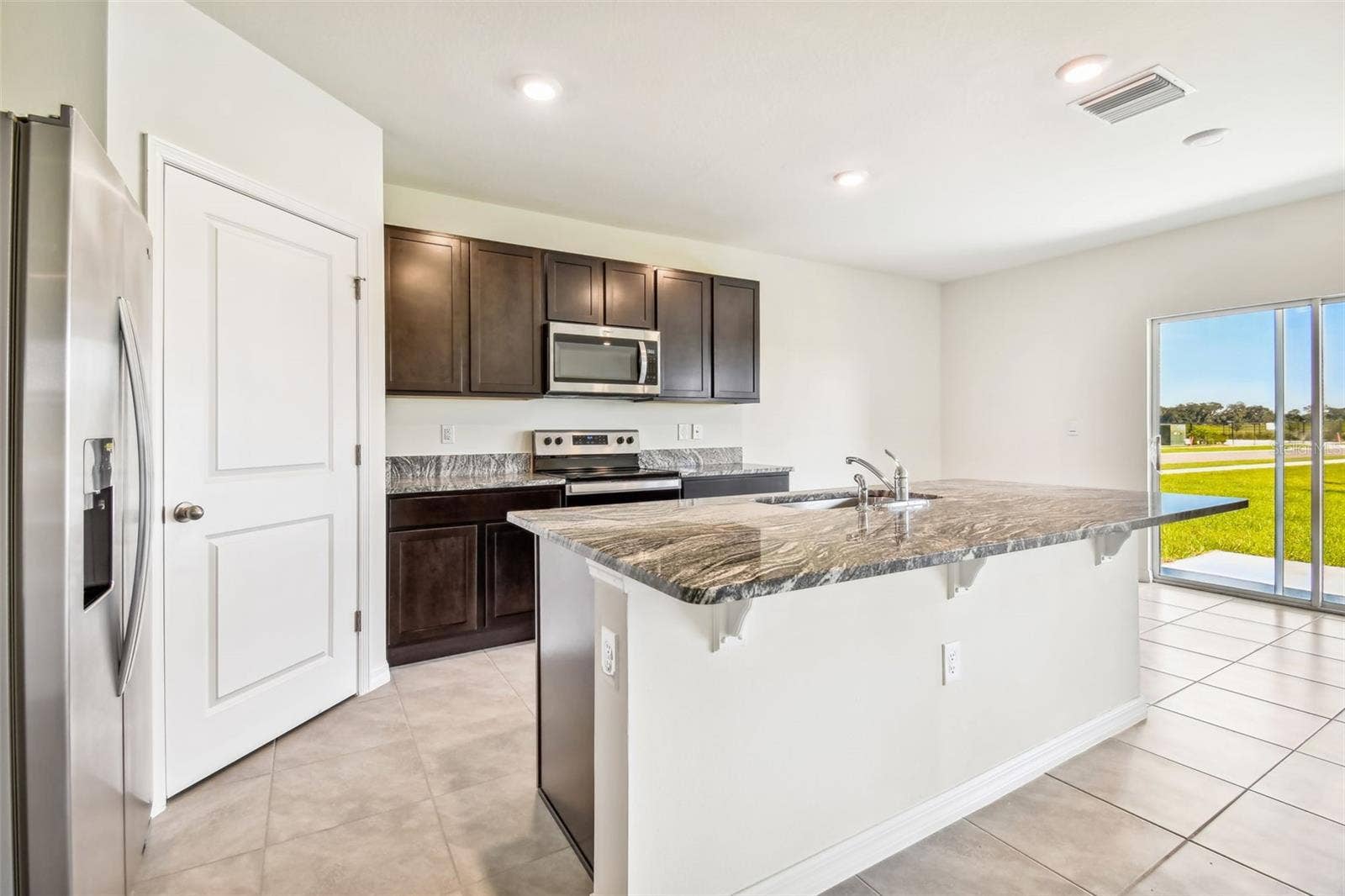 2774 COMMON FIG RUN, Wesley Chapel, FL 33543 2774 COMMON FIG RUN, Wesley Chapel, FL 33543