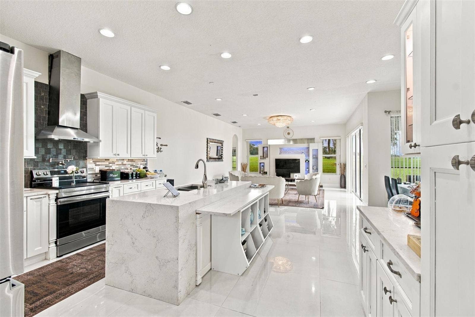 1519 BRILLIANT CUT WAY, Valrico, FL 33594 1519 BRILLIANT CUT WAY, Valrico, FL 33594