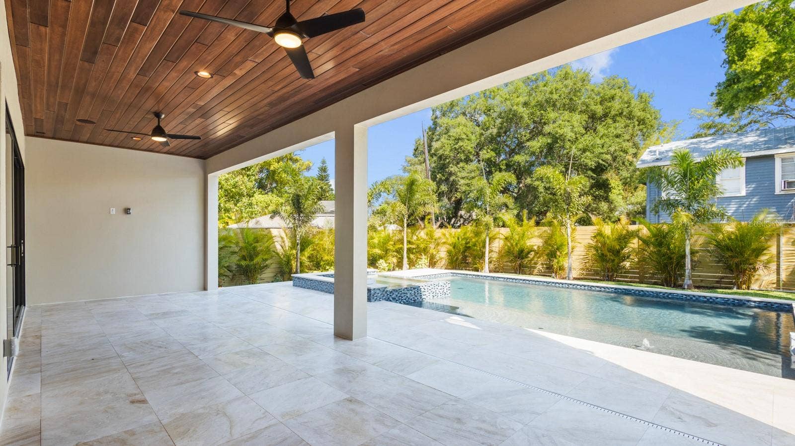 1009 W CORAL STREET, Tampa, FL 33602