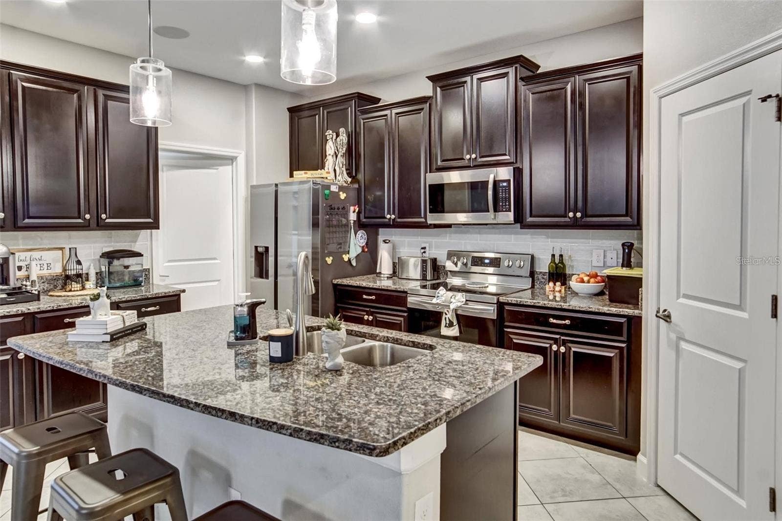 11420 FRESHWATER RIDGE DRIVE, Riverview, FL 33569 11420 FRESHWATER RIDGE DRIVE, Riverview, FL 33569