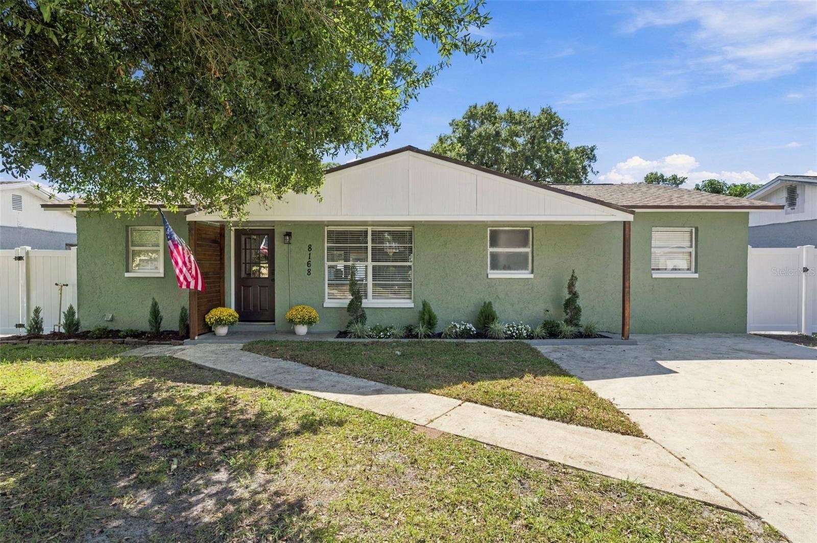 8168 82ND AVENUE, Seminole, FL 33777