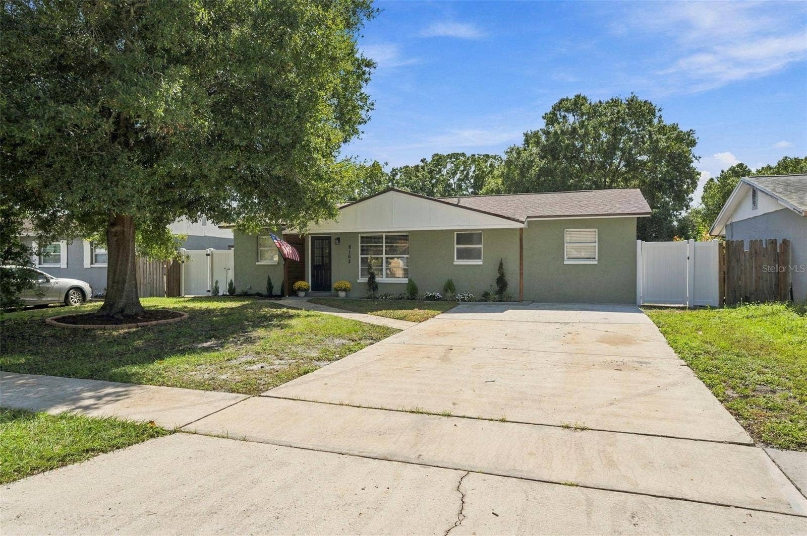 8168 82ND AVENUE, Seminole, FL 33777