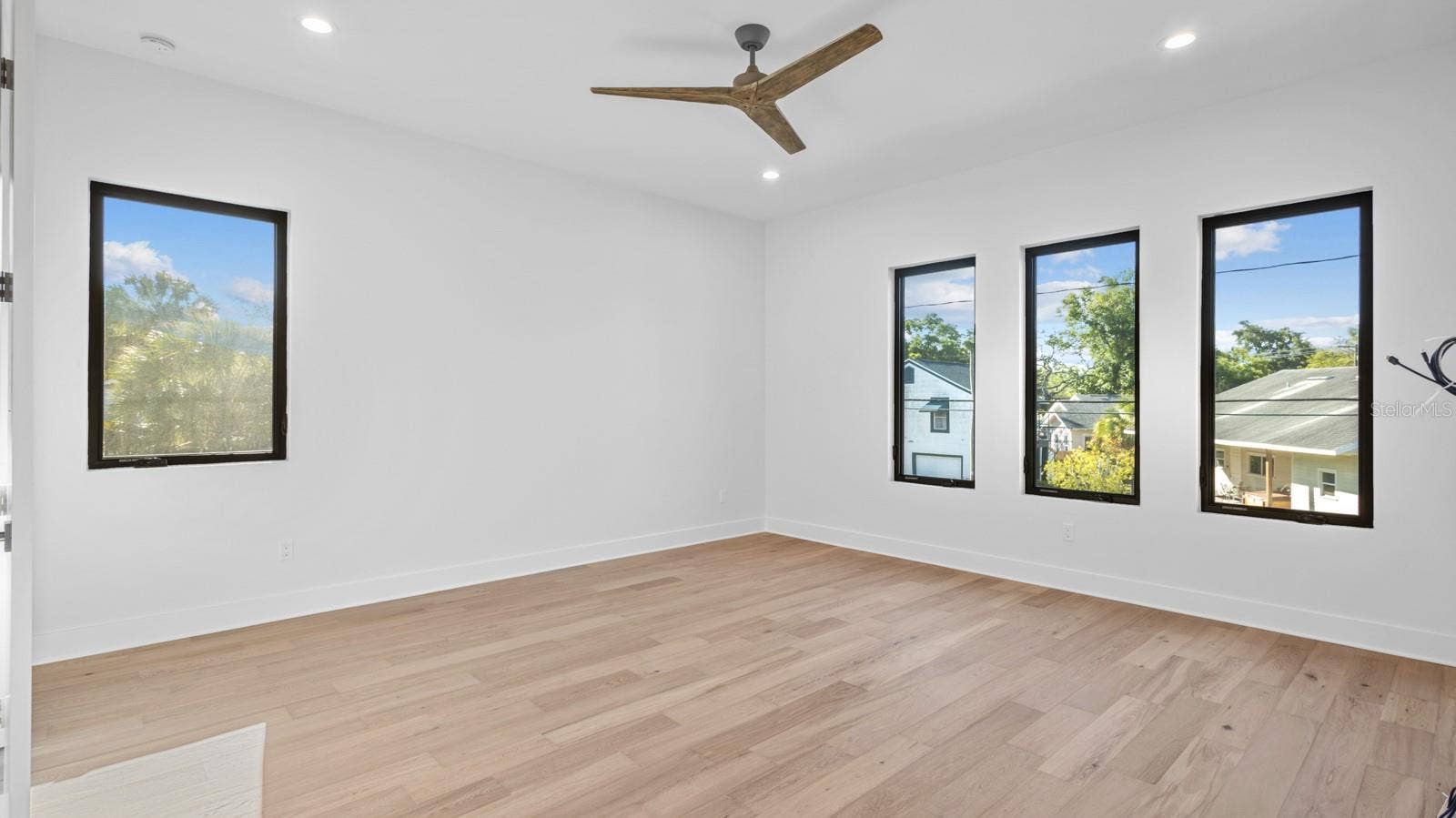 2519 N RIVERSIDE DRIVE, Tampa, FL 33602 2519 N RIVERSIDE DRIVE, Tampa, FL 33602